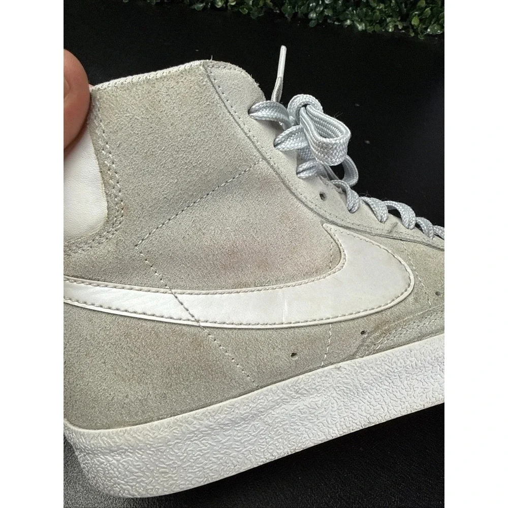 Nike Blazer Mid '77 Next Nature sneakers Kids Size 5y Light Gray Suede Shoes